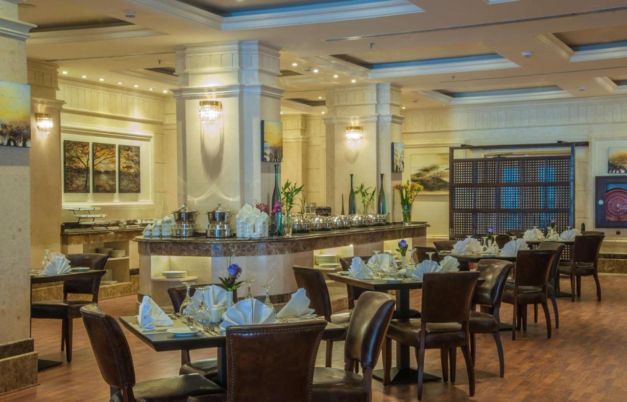 Radisson Blu Hotel, Dhahran Al Khobar Exterior foto